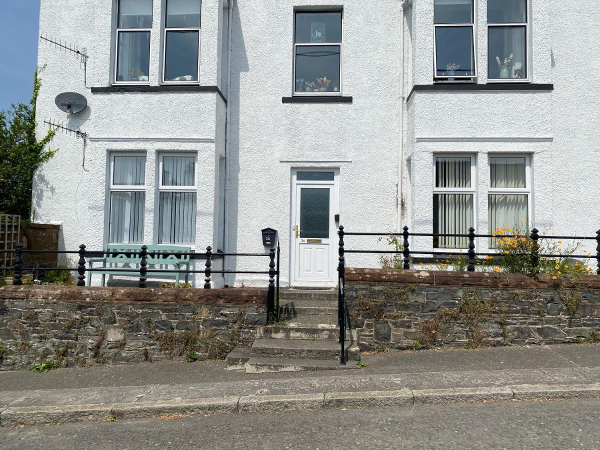 St John'S Flat Spacious Accomodation Dalry  Kültér fotó