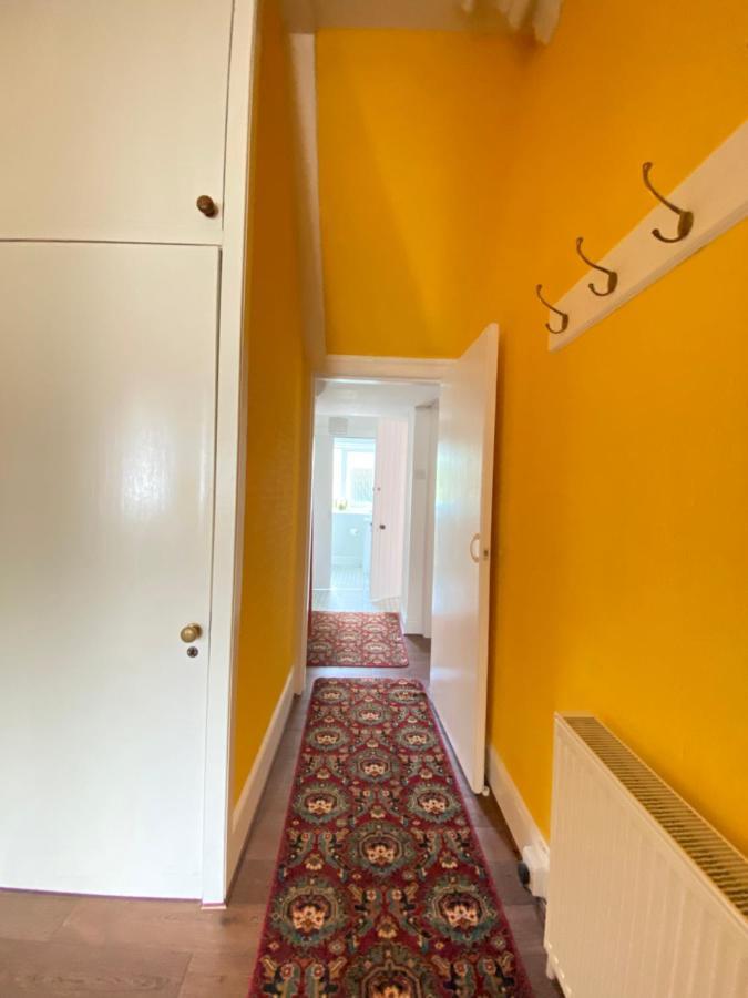 St John'S Flat Spacious Accomodation Dalry  Kültér fotó